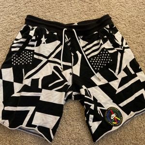 Nike Men’s Short Sportswear NYC Live Together Play